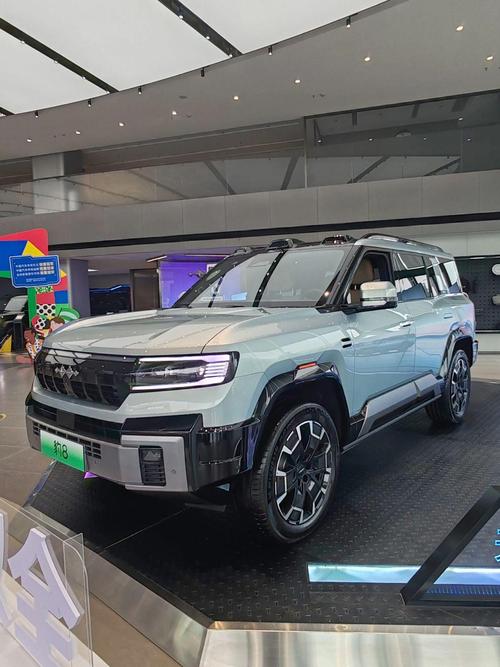 佛山21比亚迪方程豹硬派越野的爆款，英菲尼迪35周年与你共成长